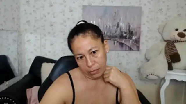 mature martina online show from May 26, 2026, 8:10 am