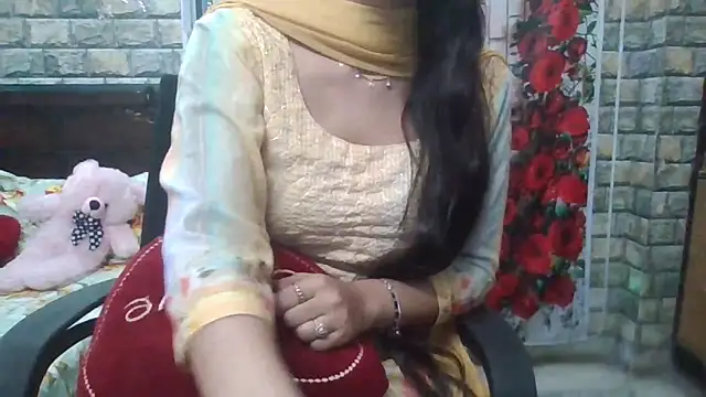 Sexy iknoor online show from April 1, 2026, 6:47 am