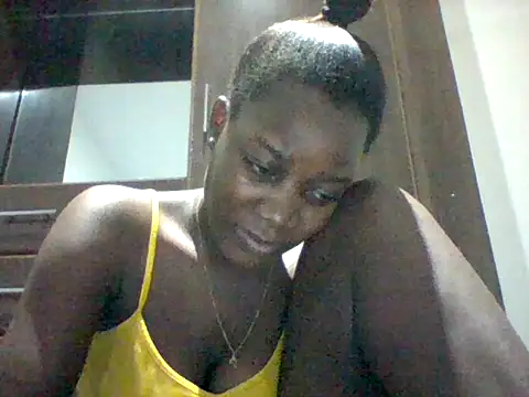Alessandrajenna online show from May 5, 2026, 10:29 pm