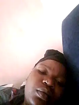 pretty-donna online show from November 2, 2025, 6:27 am