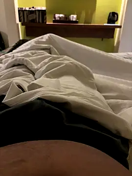 Snapshot of yourheroforfun chatting on December 19, 2025, 7:21 pm yourheroforfun online show from December 19, 2025, 7:21 pm