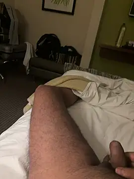 Snapshot of yourheroforfun chatting on January 15, 2026, 8:12 pm yourheroforfun online show from January 15, 2026, 8:12 pm