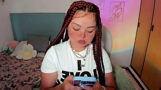 Snapshot of damn_that_booty chatting on December 5, 2025, 11:30 am damn that booty online show from December 5, 2025, 11:30 am