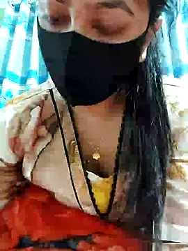 Snapshot of Sima--Roy chatting on December 9, 2024, 6:14 pm Sima--Roy online show from December 9, 2024, 6:14 pm