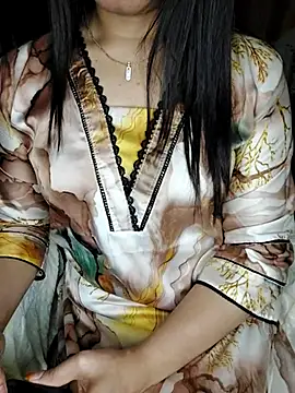 Snapshot of Sima--Roy chatting on January 7, 2025, 9:14 pm Sima--Roy online show from January 7, 2025, 9:14 pm