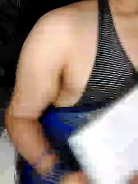 Snapshot of Sima--Roy chatting on February 8, 2025, 5:39 pm Sima--Roy online show from February 8, 2025, 5:39 pm