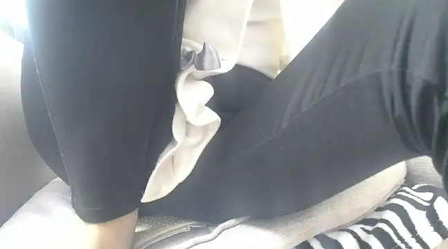 Web Lady online show from February 18, 2025, 3:32 pm