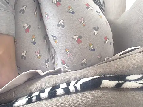 Web Lady online show from February 23, 2025, 7:17 pm