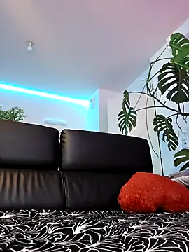 Snapshot of Ladykimberly_XOXO chatting on October 18, 2025, 8:53 pm Ladykimberly XOXO online show from October 18, 2025, 8:53 pm