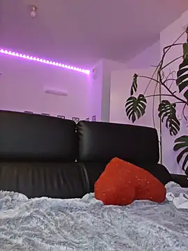 Snapshot of Ladykimberly_XOXO chatting on October 24, 2025, 9:11 pm Ladykimberly XOXO online show from October 24, 2025, 9:11 pm