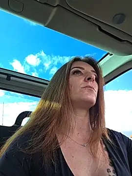 Snapshot of Ladykimberly_XOXO chatting on October 25, 2025, 3:07 pm Ladykimberly XOXO online show from October 25, 2025, 3:07 pm