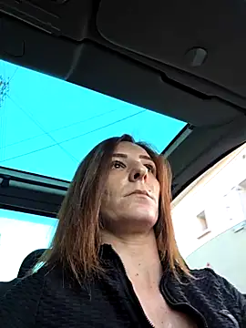 Snapshot of Ladykimberly_XOXO chatting on December 2, 2025, 3:29 pm Ladykimberly XOXO online show from December 2, 2025, 3:29 pm