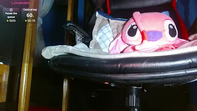 wendy rivera  online show from April 8, 2026, 11:10 am