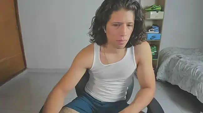 Snapshot of imtonny19 chatting on March 23, 2025, 2:04 am imtonny19 online show from March 23, 2025, 2:04 am