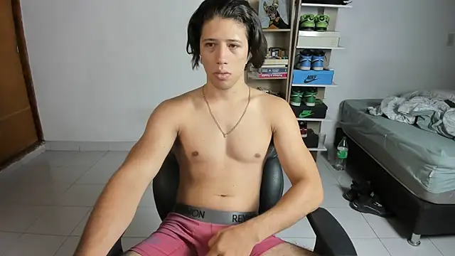 Snapshot of imtonny19 chatting on October 22, 2025, 1:28 am imtonny19 online show from October 22, 2025, 1:28 am