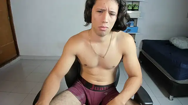 Snapshot of imtonny19 chatting on November 15, 2025, 1:58 am imtonny19 online show from November 15, 2025, 1:58 am