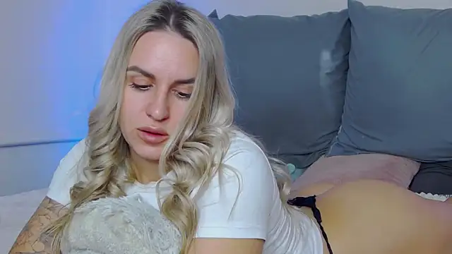 SofiJames online show from October 30, 2025, 6:37 am