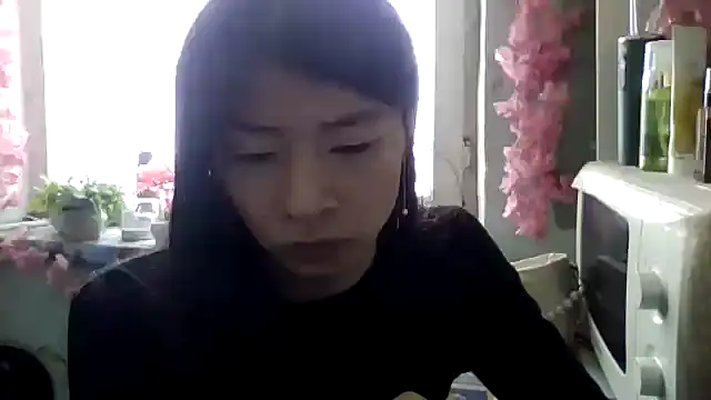 CarlyJoy online show from October 31, 2025, 9:21 am