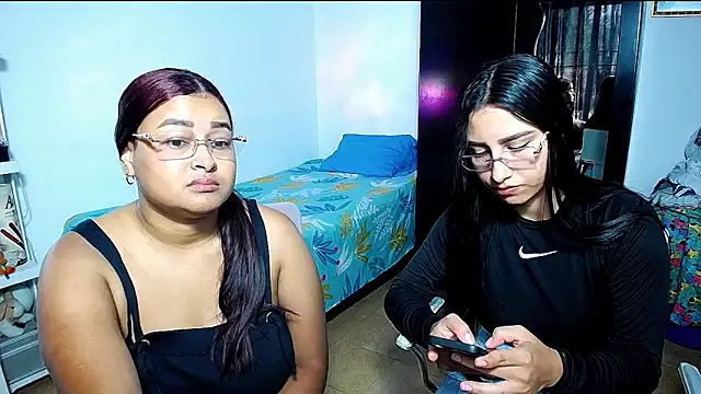 Snapshot of violeta_rous chatting on February 4, 2026, 3:40 pm violeta rous online show from February 4, 2026, 3:40 pm