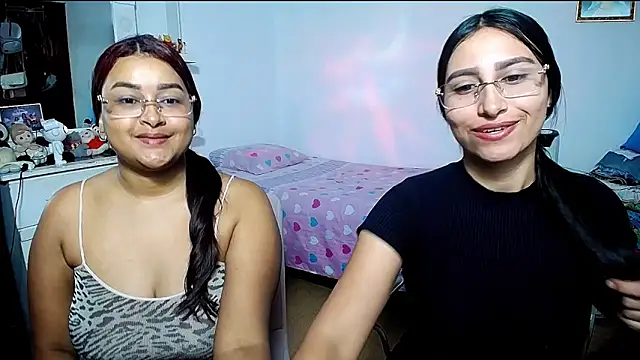 Snapshot of violeta_rous chatting on February 9, 2026, 3:16 pm violeta rous online show from February 9, 2026, 3:16 pm