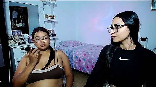 Snapshot of violeta_rous chatting on February 10, 2026, 3:16 pm violeta rous online show from February 10, 2026, 3:16 pm