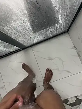 Snapshot of Tintola chatting on February 15, 2026, 12:51 am Tintola online show from February 15, 2026, 12:51 am