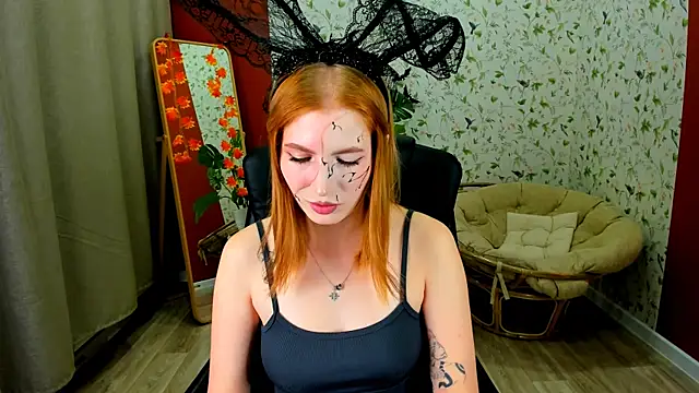 Snapshot of Mira__Blush chatting on October 30, 2025, 8:53 pm Mira Blush online show from October 30, 2025, 8:53 pm