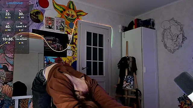 Sunny Mouse  online show from December 2, 2024, 5:26 pm