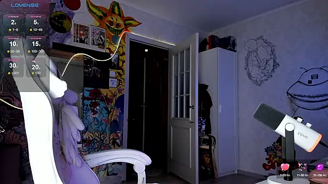 Sunny Mouse  online show from December 14, 2024, 4:52 pm