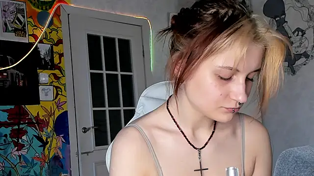 Sunny Mouse  online show from March 1, 2025, 12:12 pm