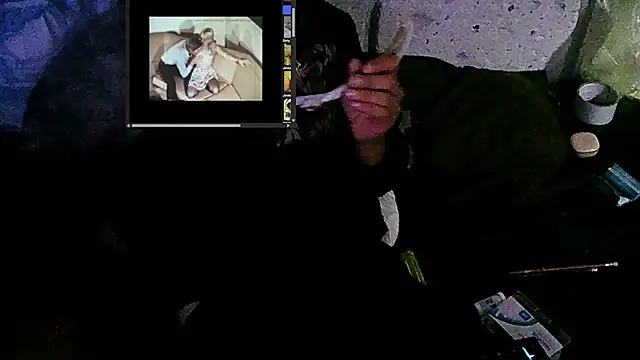Snapshot of Boneart chatting on July 3, 2026, 7:37 am Boneart online show from July 3, 2026, 7:37 am