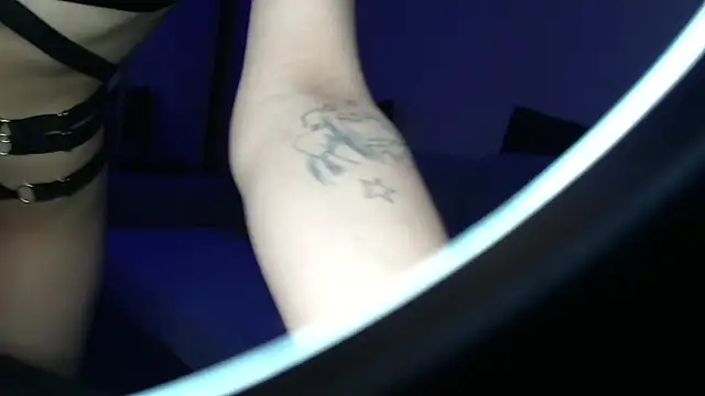 Snapshot of KathrineBerry chatting on October 22, 2025, 2:01 am KathrineBerry online show from October 22, 2025, 2:01 am