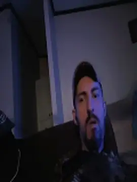 Bi curious86 online show from December 4, 2025, 5:28 am