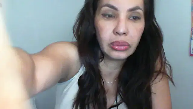 salome  milf online show from April 15, 2026, 5:03 am