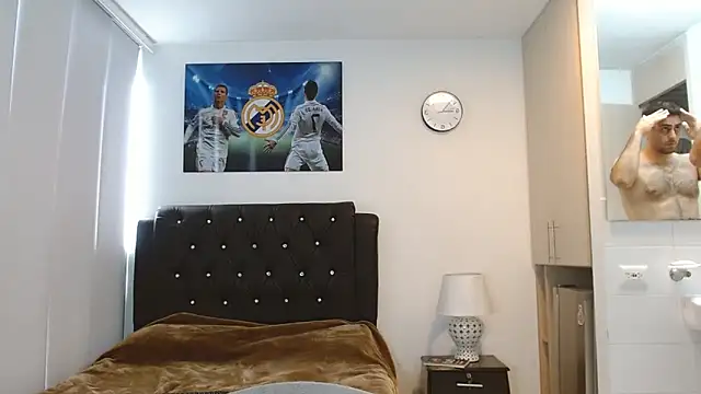 Snapshot of omarmohammedhot2 chatting on March 7, 2025, 2:01 pm omarmohammedhot2 online show from March 7, 2025, 2:01 pm