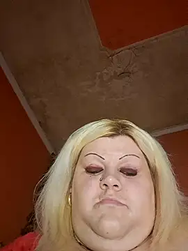 Snapshot of ducicsajsziii chatting on March 18, 2025, 1:43 am ducicsajsziii online show from March 18, 2025, 1:43 am