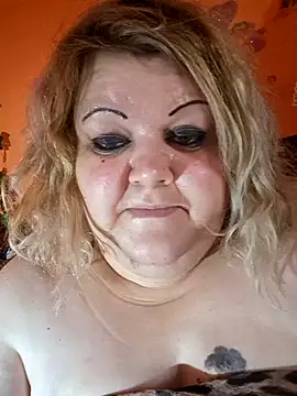 Snapshot of ducicsajsziii chatting on June 29, 2026, 12:27 pm ducicsajsziii online show from June 29, 2026, 12:27 pm