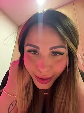 sexyyykloee online show from May 13, 2026, 4:43 am