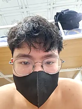 Gwencloudy online show from February 24, 2026, 4:10 am