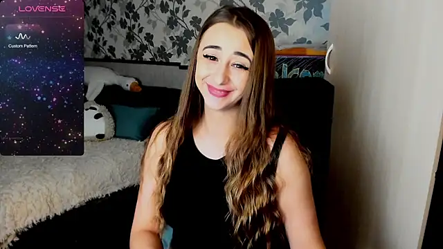 Snapshot of weakness4u chatting on December 20, 2024, 9:00 am weakness4u online show from December 20, 2024, 9:00 am