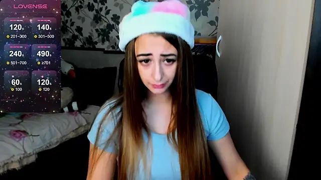 Snapshot of weakness4u chatting on December 27, 2024, 5:52 am weakness4u online show from December 27, 2024, 5:52 am