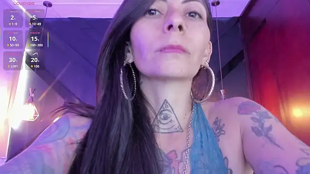 dark gotica online show from December 19, 2025, 7:10 pm