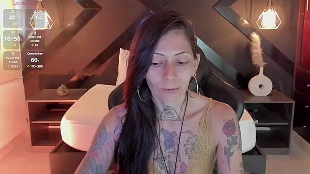 dark gotica online show from April 17, 2026, 12:30 pm