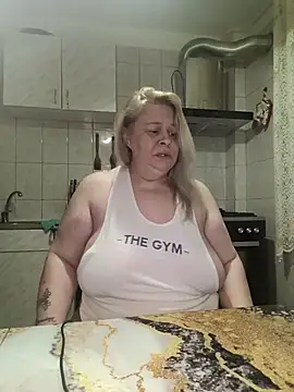 AriannaMilf online show from April 18, 2026, 7:58 pm