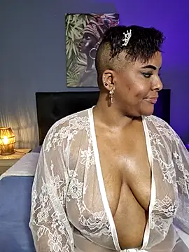 DianaBrownXX online show from November 4, 2025, 11:04 pm