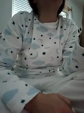 bruna safadinhaa online show from December 4, 2025, 3:54 pm