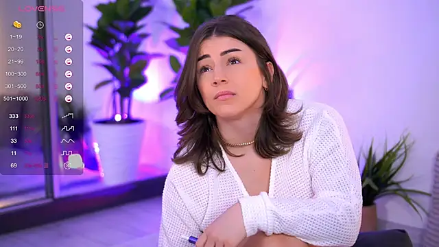 AishaCarter online show from December 2, 2025, 6:03 pm