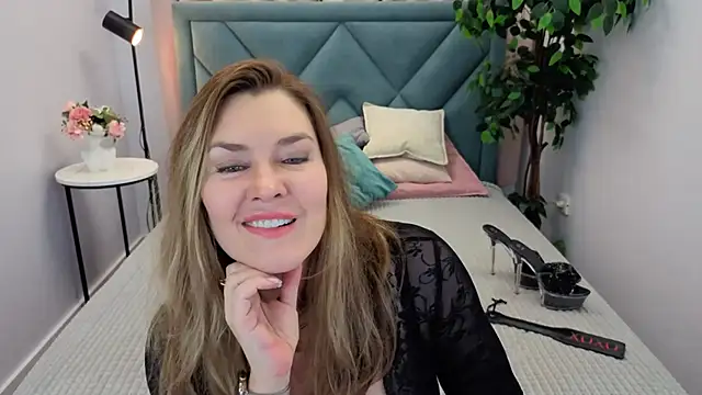 Snapshot of Adele_Russo chatting on March 1, 2026, 4:42 pm Adele Russo online show from March 1, 2026, 4:42 pm