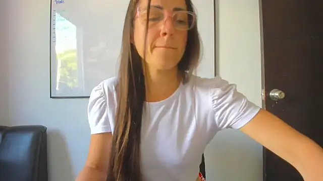 Snapshot of squirttati33 chatting on October 24, 2025, 2:24 pm squirttati33 online show from October 24, 2025, 2:24 pm