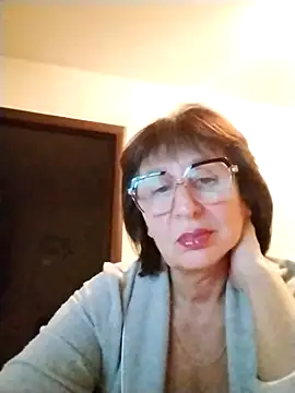 AlbinaXPretty online show from October 25, 2025, 7:30 pm